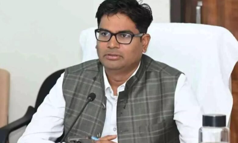 मानव सेवा को समर्पित दंपति को पद्मश्री मिलने पर वित्त मंत्री श्री ओपी चौधरी ने दी शुभकामनाएं मानव सेवा को समर्पित दंपति को पद्मश्री मिलने पर वित्त मंत्री श्री ओपी चौधरी ने दी शुभकामनाएं