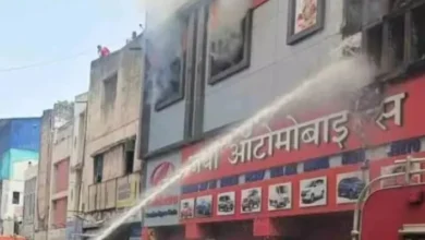 MG रोड के ऑटोमोबाइल शॉप में भीषण आग, पूरे क्षेत्र में हड़कंप MG रोड के ऑटोमोबाइल शॉप में भीषण आग, पूरे क्षेत्र में हड़कंप