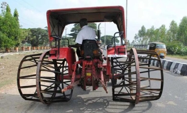 रबर टायर के बिना आयरन केजव्हील ट्रैक्टरों के सड़क पर संचालन पर सख्ती