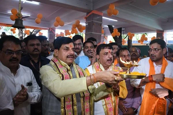 प्रधानमंत्री मोदी दुनिया के सबसे बड़े लोकतंत्र के नायक : मुख्यमंत्री प्रधानमंत्री मोदी दुनिया के सबसे बड़े लोकतंत्र के नायक : मुख्यमंत्री