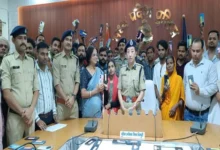 एक माह में 1 हजार 136 गुम एवं चोरी हुए मोबाइल बरामद, 2 करोड़ 18 लाख रुपये से अधिक की संपत्ति नागरिकों को लौटाई