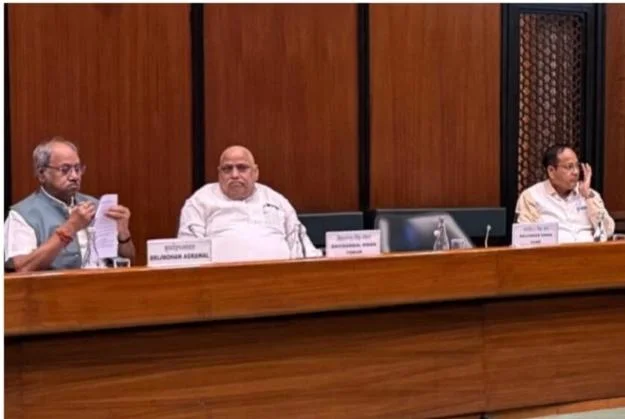 विकसित भारत’ के संकल्प के साथ स्वास्थ्य एवं फार्मा क्षेत्र में वैश्विक नेतृत्व की ओर अग्रसर है भारत: बृजमोहन अग्रवाल