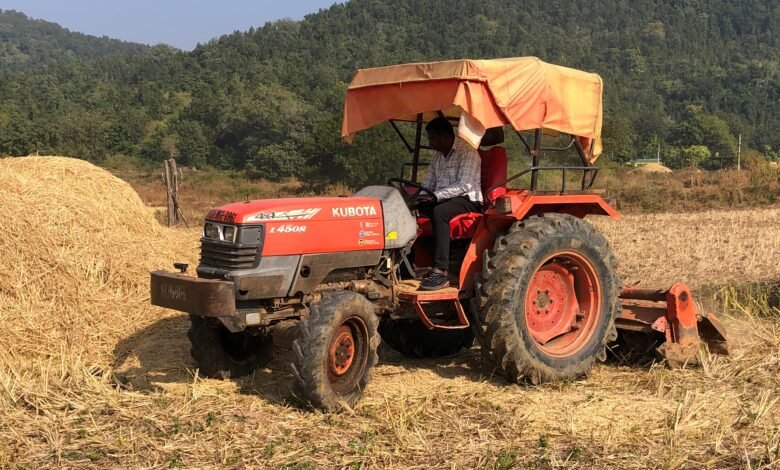 प्रधानमंत्री धन-धान्य कृषि योजना से बदल रही किसानों की तस्वीर, जशपुर के सुधीर लकड़ा बने प्रेरणा स्रोत प्रधानमंत्री धन-धान्य कृषि योजना से बदल रही किसानों की तस्वीर, जशपुर के सुधीर लकड़ा बने प्रेरणा स्रोत