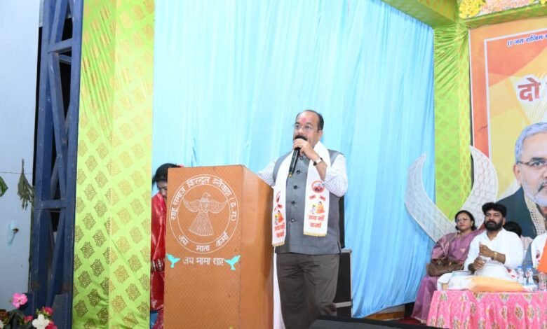 ईमानदारी और मेहनत साहू समाज की पहचान, इसे बनाकर रखें – श्री अरुण साव ईमानदारी और मेहनत साहू समाज की पहचान, इसे बनाकर रखें – श्री अरुण साव