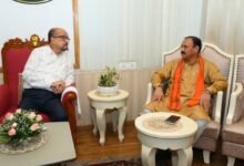 राज्यपाल श्री डेका से स्वास्थ्य एवं परिवार कल्याण मंत्री श्री जायसवाल ने की भेंट