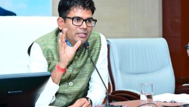 कॉलोनियों से जुड़ी समस्याओं, नागरिक सुविधाओं एवं आवासीय परियोजनाओं के मुद्दों पर हुई विस्तृत चर्चा