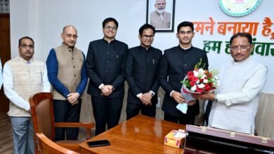मुख्य सचिव ने ई-ऑफिस एवं समयबद्धता के लिए मंत्रालय के अधिकारी और कर्मचारियों को दिए प्रशंसा पत्र