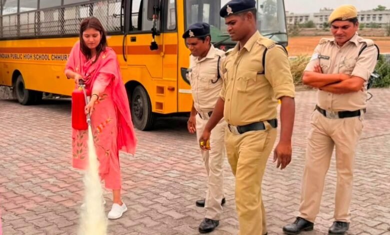 30 स्कूल बसों की जांच, चालक-परिचालकों का हुआ स्वास्थ्य परीक्षण 30 स्कूल बसों की जांच, चालक-परिचालकों का हुआ स्वास्थ्य परीक्षण