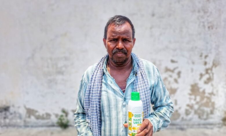 नैनो यूरिया और नैनो डीएपी से किसान मनोहर यादव की खेती बनी अधिक लाभकारी नैनो यूरिया और नैनो डीएपी से किसान मनोहर यादव की खेती बनी अधिक लाभकारी