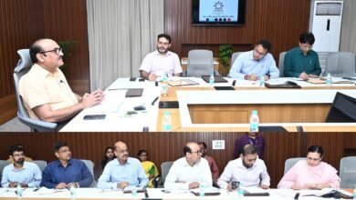 सभी सरकारी स्कूलों में बच्चों को मिले नियमित गरम भोजन