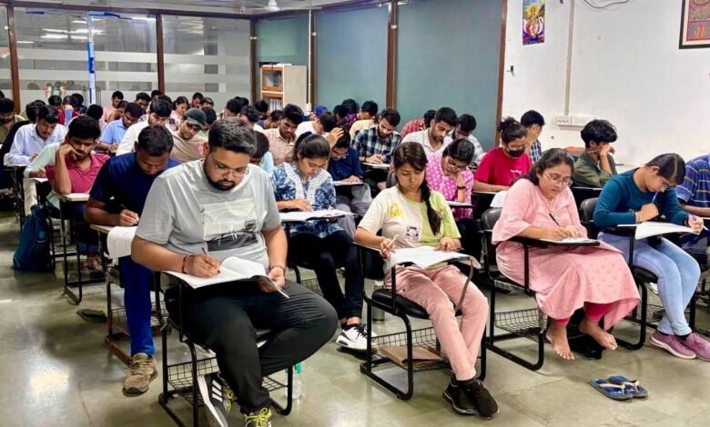 ट्राइबल यूथ हॉस्टल के 13 अभ्यर्थियों ने यूपीएससी प्रीलिम्स में हासिल की सफलता ट्राइबल यूथ हॉस्टल के 13 अभ्यर्थियों ने यूपीएससी प्रीलिम्स में हासिल की सफलता