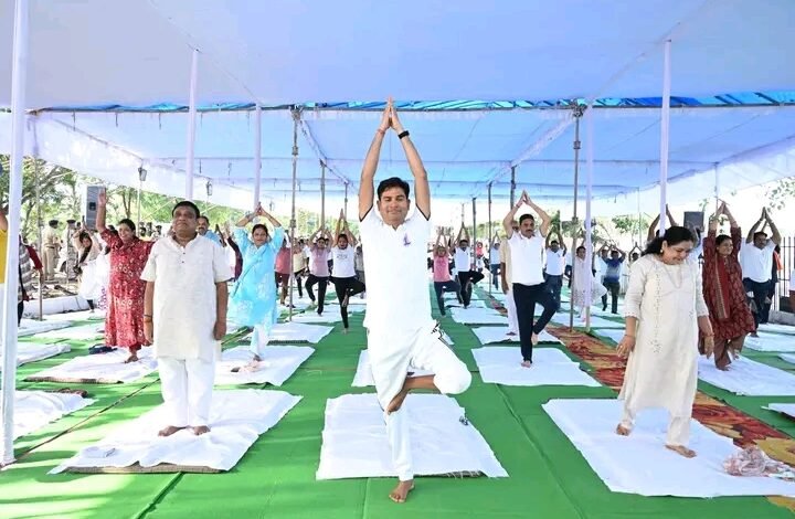 बीमारियों के आने का इंतजार नहीं, पहले से स्वास्थ्य के प्रति सजग रहना जरूरी : मंत्री श्री चौधरी बीमारियों के आने का इंतजार नहीं, पहले से स्वास्थ्य के प्रति सजग रहना जरूरी : मंत्री श्री चौधरी