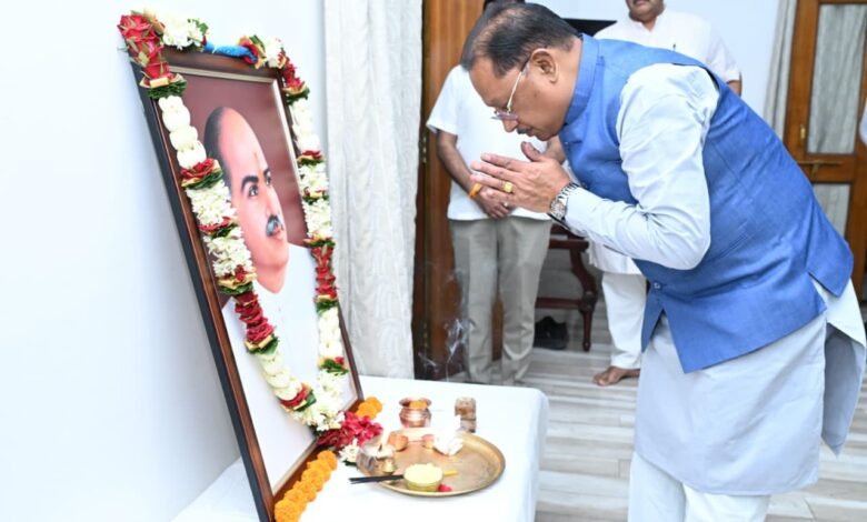 प्रधानमंत्री किसान सम्मान निधि ने बदली दुर्गेश यादव के खेती की तस्वीर प्रधानमंत्री किसान सम्मान निधि ने बदली दुर्गेश यादव के खेती की तस्वीर