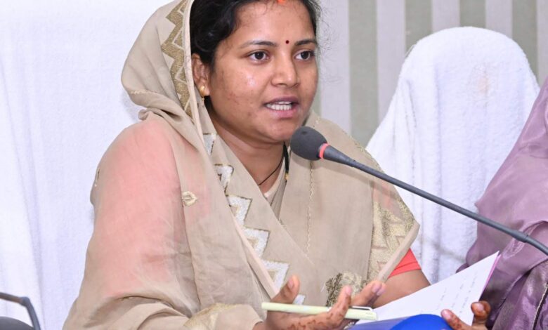 महिला एवं बाल विकास मंत्री श्रीमती लक्ष्मी राजवाड़े ने लिया बड़ा फैसला महिला एवं बाल विकास मंत्री श्रीमती लक्ष्मी राजवाड़े ने लिया बड़ा फैसला
