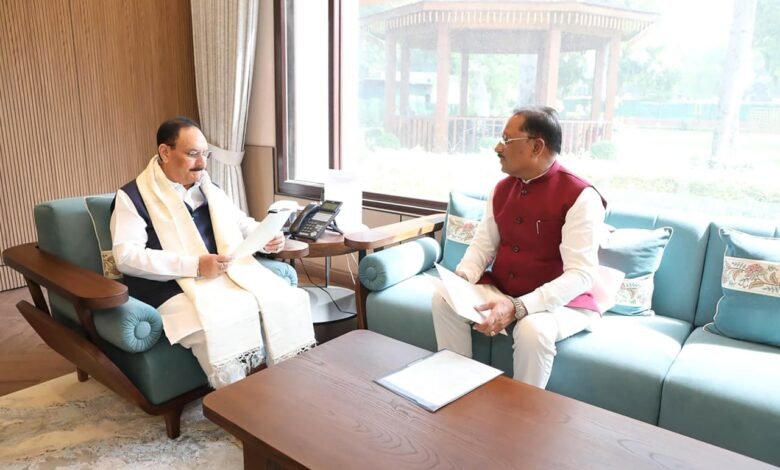 केंद्रीय स्वास्थ्य मंत्री जेपी नड्डा से मिले मुख्यमंत्री विष्णुदेव साय, स्वास्थ्य सेवाओं और किसानों के लिए खाद-बीज उपलब्धता पर हुई विस्तृत चर्चा