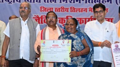 भावी पीढ़ी के स्वास्थ्य के लिए रासायनिक खाद छोड़ अपनानी होगी जैविक खेती: कृषि मंत्री रामविचार नेताम