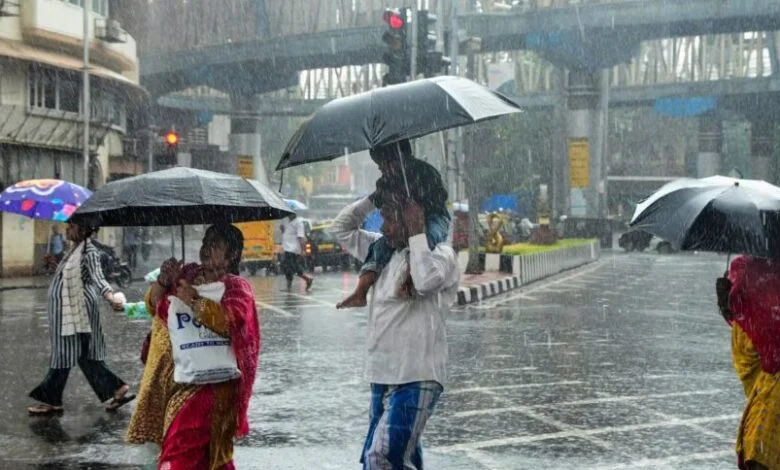 Chhattisgarh में मौसम बदला, रायपुर में सुबह से बादल आ रहे नजर