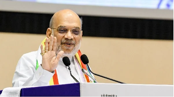 पिछले वित्त वर्ष में 7.7% GDP ग्रोथ पर गृह मंत्री शाह ने जताई प्रसन्नता, भारत दुनिया की सबसे तेज़ी से बढ़ती प्रमुख अर्थव्यवस्था बन रहा पिछले वित्त वर्ष में 7.7% GDP ग्रोथ पर गृह मंत्री शाह ने जताई प्रसन्नता, भारत दुनिया की सबसे तेज़ी से बढ़ती प्रमुख अर्थव्यवस्था बन रहा