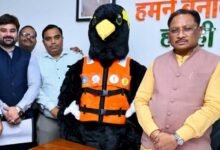 राष्ट्रीय कायाकिंग-केनोईंग प्रतियोगिता के मस्कट ‘पहाड़ी मैना’ का मुख्यमंत्री ने किया विमोचन