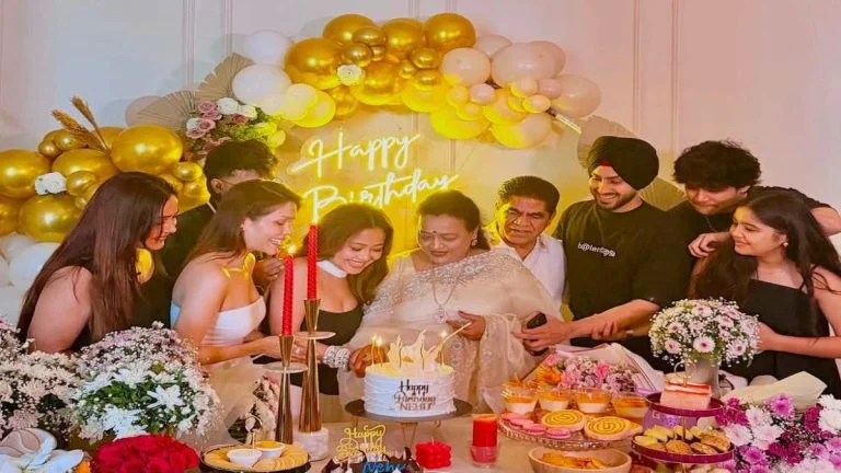 नेहा कक्कड़ का 38वां जन्मदिन बेहद खास, पति रोहन प्रीत ने दिया खास तोहफा नेहा कक्कड़ का 38वां जन्मदिन बेहद खास, पति रोहन प्रीत ने दिया खास तोहफा