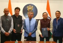 आत्मनिर्भर भारत: रक्षा मंत्रालय ने भारतीय नौसेना के लिए 20 उन्नत क्षमता वाले ग्लोबल नेविगेशन सैटेलाइट सिस्टम जैमर के लिए 449 करोड़ रुपये के अनुबंध पर हस्ताक्षर किए