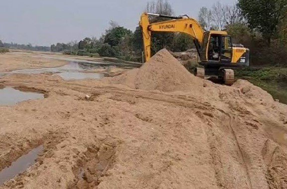 मुख्यमंत्री के सख्त निर्देशों पर अवैध रेत कारोबार के खिलाफ कार्रवाई तेज