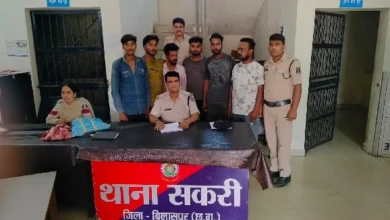 कोयला चोरी का अफरा तफरी, आरोपियों को पुलिस में किया गिरफ्तार कोयला चोरी का अफरा तफरी, आरोपियों को पुलिस में किया गिरफ्तार