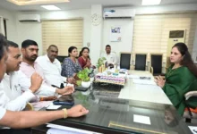 पार्षदों ने महापौर से मिलकर बारिश पूर्व सफाई की लचर व्यवस्था को लेकर जताया असंतोष