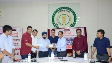रायपुर ऑटोमोबाइल डीलर्स एसोसिएशन ने रेडक्रॉस सोसाइटी के लिए दी सहयोग राशि, कलेक्टर को सौंपा 1 लाख रूपए का चेक