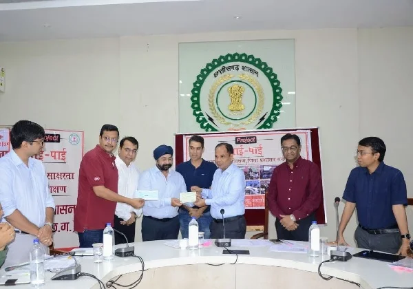रायपुर ऑटोमोबाइल डीलर्स एसोसिएशन ने रेडक्रॉस सोसाइटी के लिए दी सहयोग राशि, कलेक्टर को सौंपा 1 लाख रूपए का चेक रायपुर ऑटोमोबाइल डीलर्स एसोसिएशन ने रेडक्रॉस सोसाइटी के लिए दी सहयोग राशि, कलेक्टर को सौंपा 1 लाख रूपए का चेक