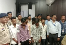 अंतर्राज्यीय चैन स्नैचिंग एवं लूट गिरोह का पर्दाफाश, महिलाओं को निशाना बनाने वाले गिरोह के 6 आरोपी गिरफ्तार