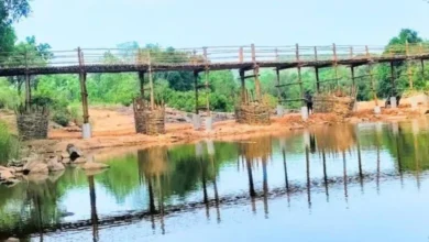 नारायणपुर के दुर्गम क्षेत्र में आईटीबीपी ने ग्रामीणों के साथ मिलकर 250 फीट लंबा पुल किया खड़ा