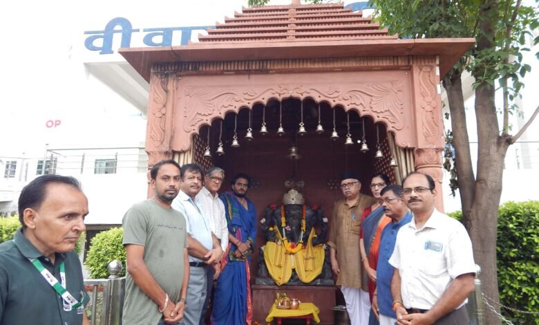 VY हॉस्पिटल ने 11वें स्थापना दिवस पर हरित  अभियान एवं सिटी क्लीनिक व फिजियोथेरेपी सेंटर का किया शुभारंभ, उत्कृष्ट स्वास्थ्य सेवाओं के संकल्प को किया और मजबूत