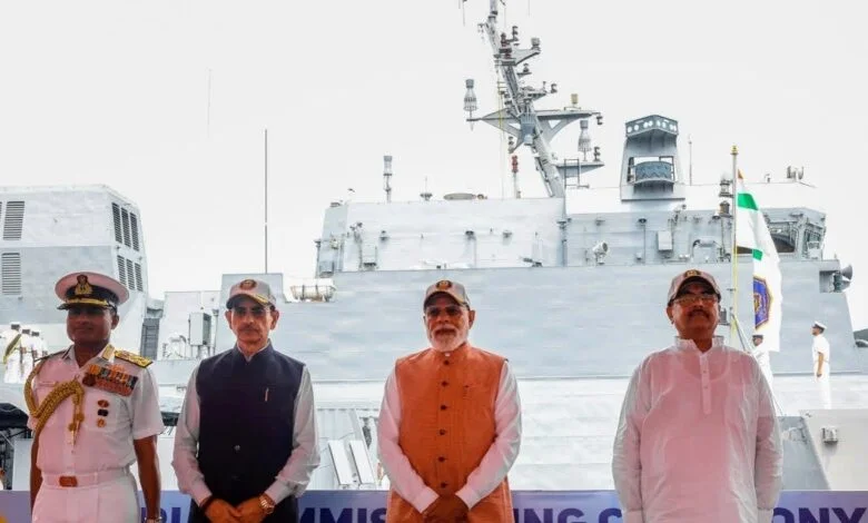 समंदर में गूंजा भारत का शंखनाद, पीएम मोदी के विजन से नई ऊंचाइयों पर भारत की समुद्री ताकत समंदर में गूंजा भारत का शंखनाद, पीएम मोदी के विजन से नई ऊंचाइयों पर भारत की समुद्री ताकत
