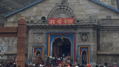 मूसलाधार बारिश और भूस्खलन के बढ़ते खतरों के बीच चारधाम यात्रा पर रोक