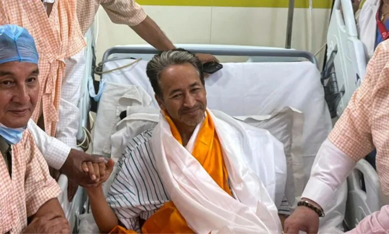 सोनम वांगचुक ने 26वें दिन तोड़ा अनशन; केंद्र के आश्वासनों के बाद लिया फैसला