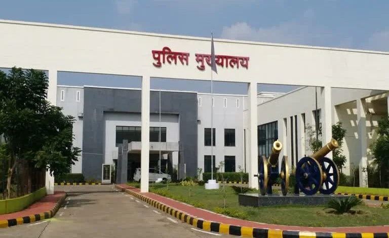 राज्य के 13 पुलिस अधिकारियों को नई पोस्टिंग, आदेश जारी राज्य के 13 पुलिस अधिकारियों को नई पोस्टिंग, आदेश जारी