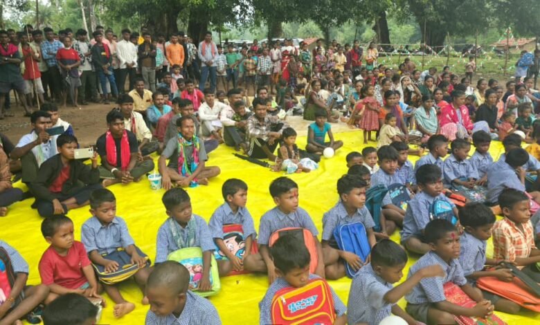 पीडिया में 21 साल बाद गूंजी स्कूल की घंटी, 539 बच्चों के जीवन में लौटी शिक्षा की नई उम्मीद पीडिया में 21 साल बाद गूंजी स्कूल की घंटी, 539 बच्चों के जीवन में लौटी शिक्षा की नई उम्मीद