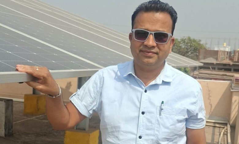 प्रधानमंत्री सूर्य घर योजना से राजनांदगांव का साहू परिवार बना ऊर्जा आत्मनिर्भर प्रधानमंत्री सूर्य घर योजना से राजनांदगांव का साहू परिवार बना ऊर्जा आत्मनिर्भर