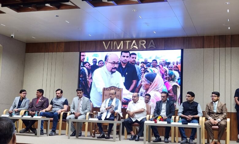 राष्ट्रीय चिकित्सक दिवस पर डॉक्टरों का भव्य सम्मान समारोह, राज्यपाल ने कहा— चिकित्सक समाज के सच्चे जीवनरक्षक राष्ट्रीय चिकित्सक दिवस पर डॉक्टरों का भव्य सम्मान समारोह, राज्यपाल ने कहा— चिकित्सक समाज के सच्चे जीवनरक्षक