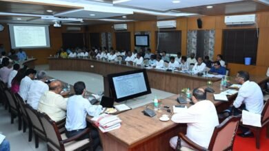 लोक निर्माण विभाग के सचिव ने पुल निर्माण कार्यों की प्रगति की समीक्षा की लोक निर्माण विभाग के सचिव ने पुल निर्माण कार्यों की प्रगति की समीक्षा की
