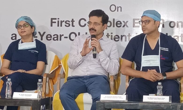90 वर्षीय महिला का जटिल महाधमनी एन्यूरिज्म का सफल उपचार, छत्तीसगढ़ में अपनी तरह का पहला मामला 90 वर्षीय महिला का जटिल महाधमनी एन्यूरिज्म का सफल उपचार, छत्तीसगढ़ में अपनी तरह का पहला मामला