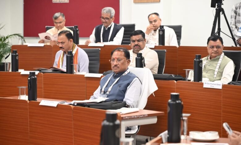 सुशासन, तकनीक, कृषि, पर्यटन और विकासपरक राजनीति पर हुआ गहन मंथन सुशासन, तकनीक, कृषि, पर्यटन और विकासपरक राजनीति पर हुआ गहन मंथन