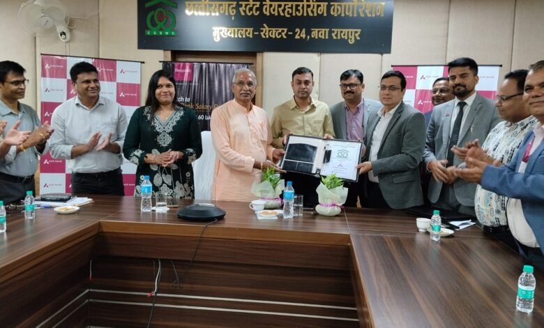 छत्तीसगढ़ स्टेट वेयरहाउसिंग कार्पोरेशन के कर्मचारियों को उपहार छत्तीसगढ़ स्टेट वेयरहाउसिंग कार्पोरेशन के कर्मचारियों को उपहार