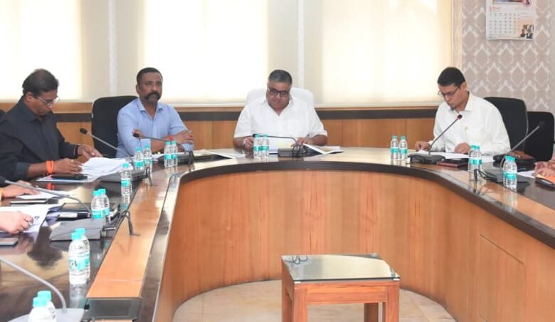 पर्यटन एवं संस्कृति विभाग की समीक्षा बैठक में विकास कार्यों और योजनाओं की प्रगति का लिया विस्तृत जायजा पर्यटन एवं संस्कृति विभाग की समीक्षा बैठक में विकास कार्यों और योजनाओं की प्रगति का लिया विस्तृत जायजा
