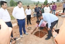 निर्माण कार्यों में मॉनीटरिंग और गुणवत्ता सुनिश्चित कराने में लापरवाही पर सहायक अभियंता और उप अभियंता को तत्काल निलंबित करने के निर्देश