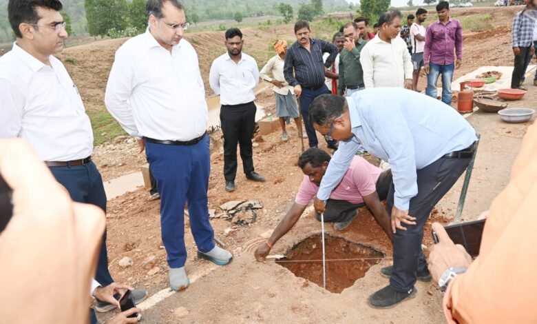 निर्माण कार्यों में मॉनीटरिंग और गुणवत्ता सुनिश्चित कराने में लापरवाही पर सहायक अभियंता और उप अभियंता को तत्काल निलंबित करने के निर्देश