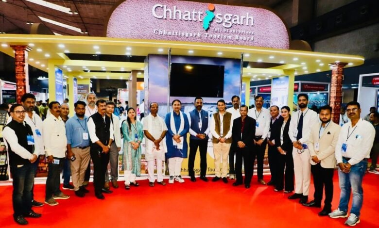 ट्रैवल एंड टूरिज्म फेयर कोलकाता-2026 में ‘बेस्ट डेकोरेशन ऑफ स्टॉल एंड अपीयरेंस’ सम्मान से बढ़ी प्रदेश की प्रतिष्ठा ट्रैवल एंड टूरिज्म फेयर कोलकाता-2026 में ‘बेस्ट डेकोरेशन ऑफ स्टॉल एंड अपीयरेंस’ सम्मान से बढ़ी प्रदेश की प्रतिष्ठा