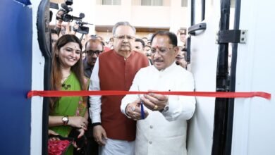 मुख्यमंत्री श्री विष्णुदेव साय और विधानसभा अध्यक्ष डॉ. रमन सिंह ने ‘भावना दीदी की साइंस पाठशाला’ को दिखाई हरी झंडी