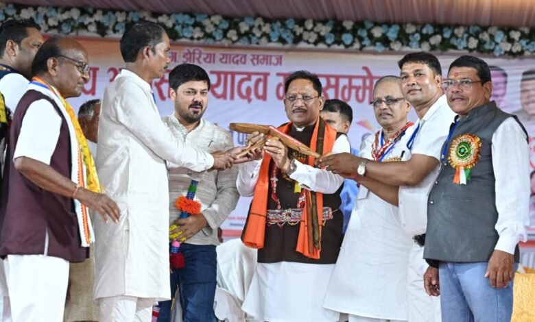 सुशासन, किसान कल्याण और सामाजिक समरसता से सशक्त हो रहा छत्तीसगढ़ : मुख्यमंत्री श्री विष्णुदेव साय सुशासन, किसान कल्याण और सामाजिक समरसता से सशक्त हो रहा छत्तीसगढ़ : मुख्यमंत्री श्री विष्णुदेव साय